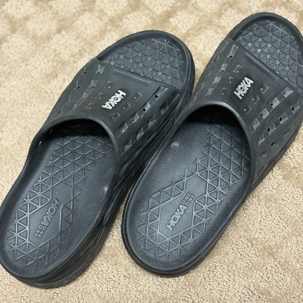Hoka Recovery Sliders